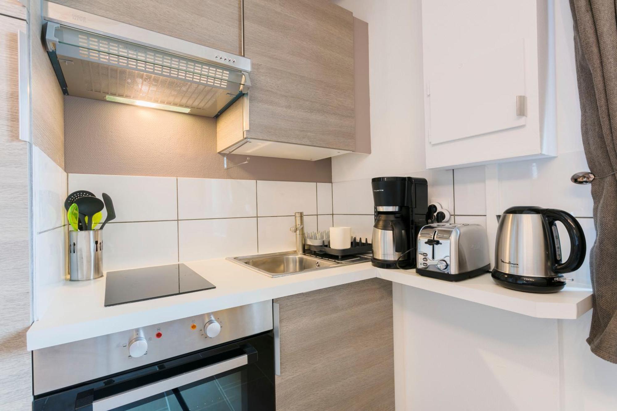 Roissy Appartements Habitación foto